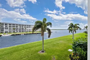 111 Shore Ct, North Palm Beach, FL 33408 - Photo 7