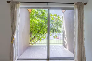9459 SW 76th St, Miami, FL 33173 - Photo 7