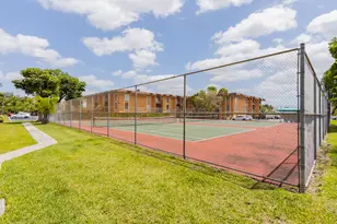 9459 SW 76th St, Miami, FL 33173 - Photo 19