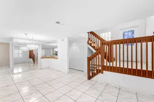 331 NW 101st Terrace, Pembroke Pines, FL 33026 - Photo 3