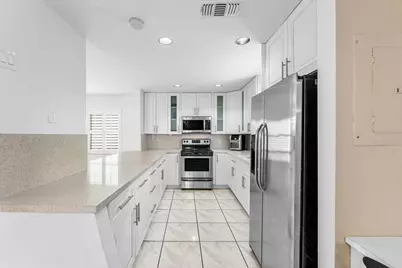 331 NW 101st Terrace, Pembroke Pines, FL 33026 - Photo 5