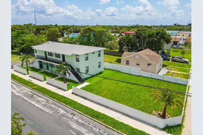 1319 Douglass Avenue #102, West Palm Beach, FL 33401 - Photo 1