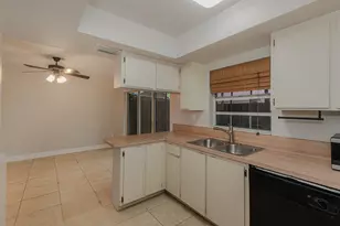 5273 SW 123rd Ave, Cooper City, FL 33330 - Photo 5