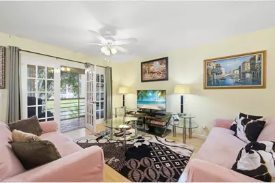 112 Lake Anne Drive, West Palm Beach, FL 33411 - Photo 7