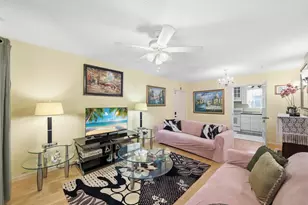 112 Lake Anne Dr, West Palm Beach, FL 33411 - Photo 5