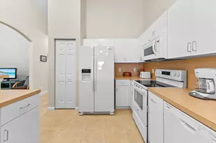 9934 Galleon Dr, West Palm Beach, FL 33411 - Photo 15