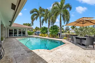 2471 NE 46th St, Lighthouse Point, FL 33064 - Photo 17