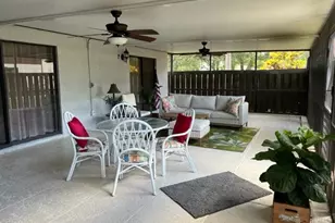 301 SE Castle Ct, Port Saint Lucie, FL 34952 - Photo 21