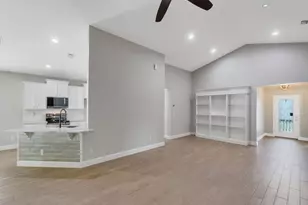 8131 Westfield Cir, Vero Beach, FL 32966 - Photo 11