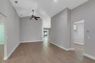 8131 Westfield Cir, Vero Beach, FL 32966 - Photo 9