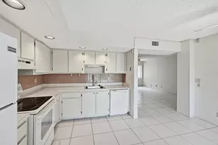 5370 Las Verdes Cir, Delray Beach, FL 33484 - Photo 3