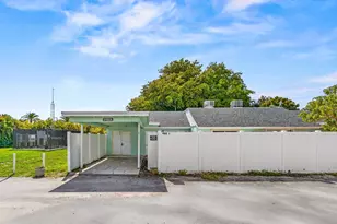 9162 SW 5th St, Boca Raton, FL 33428 - Photo 1