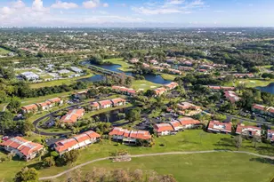 21218 Lago Cir, Boca Raton, FL 33433 - Photo 3