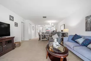 21218 Lago Cir, Boca Raton, FL 33433 - Photo 19