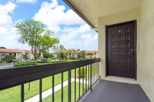 21218 Lago Cir, Boca Raton, FL 33433 - Photo 37