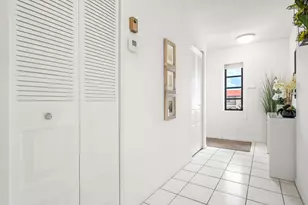 21218 Lago Cir, Boca Raton, FL 33433 - Photo 9