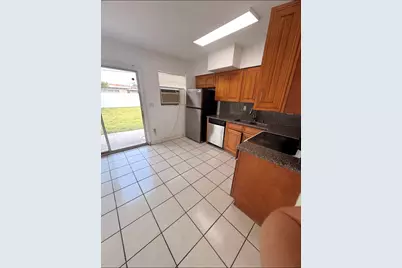 701 NW 74th Avenue, Hollywood, FL 33024 - Photo 13