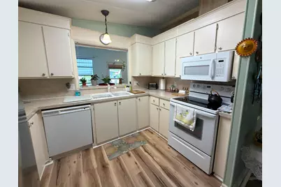 8204 W Bitterbush Lane, Port Saint Lucie, FL 34952 - Photo 7
