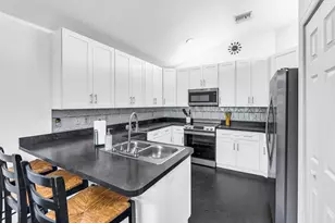 2530 SE Hemsing St, Port Saint Lucie, FL 34984 - Photo 11