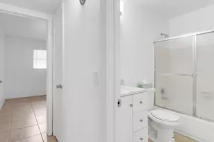 711 SE 15th St, Fort Lauderdale, FL 33316 - Photo 23
