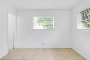 711 SE 15th St, Fort Lauderdale, FL 33316 - Photo 35