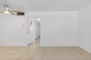 711 SE 15th St, Fort Lauderdale, FL 33316 - Photo 13