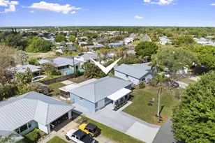 2268 NE 16th Ct, Jensen Beach, FL 34957 - Photo 5