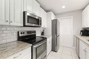 2268 NE 16th Ct, Jensen Beach, FL 34957 - Photo 3