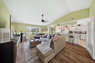 2289 SE Genoa St, Port Saint Lucie, FL 34952 - Photo 9