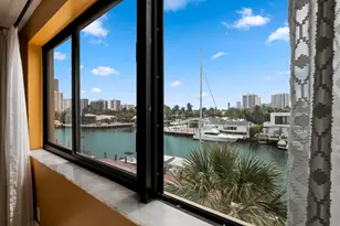 301 Golden Isles Dr, Hallandale Beach, FL 33009 - Photo 21
