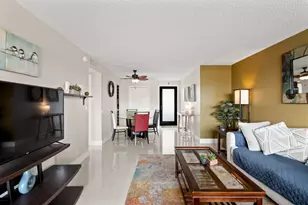 301 Golden Isles Dr, Hallandale Beach, FL 33009 - Photo 13