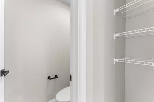 5661 Mentmore Dr, Mangonia Park, FL 33407 - Photo 23