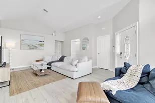 22561 Middletown Dr, Boca Raton, FL 33428 - Photo 19