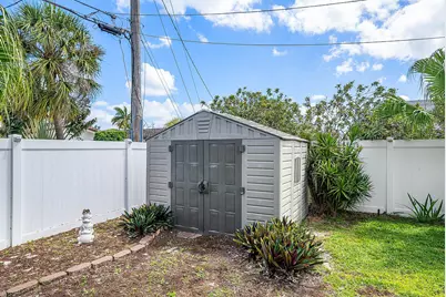 2741 NE 52nd Street, Lighthouse Point, FL 33064 - Photo 37