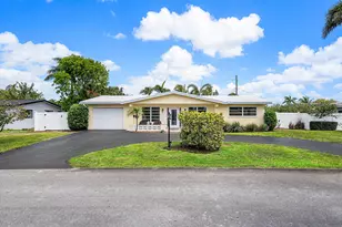 2741 NE 52nd St, Lighthouse Point, FL 33064 - Photo 1