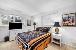 2741 NE 52nd St, Lighthouse Point, FL 33064 - Photo 23