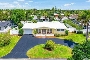 2741 NE 52nd St, Lighthouse Point, FL 33064 - Photo 3