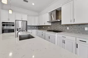 537 SE Fascino Cir, Port Saint Lucie, FL 34984 - Photo 9