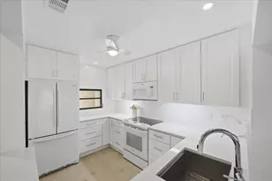 1102 SE Mitchell Ave, Port Saint Lucie, FL 34952 - Photo 11