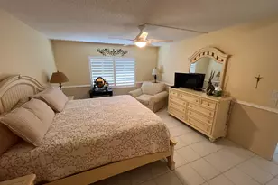 12870 Briarlake Dr, West Palm Beach, FL 33418 - Photo 9