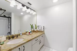 6043 Bayview Dr, Fort Lauderdale, FL 33308 - Photo 21