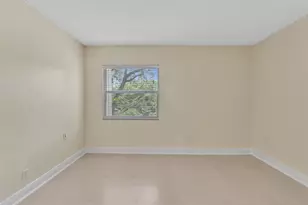 644 NW 13th St, Boca Raton, FL 33486 - Photo 17