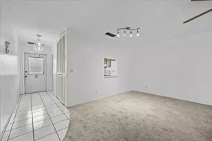 102 Amherst Ln, Greenacres, FL 33467 - Photo 9