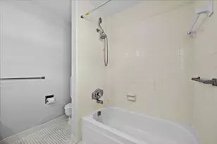 102 Amherst Ln, Greenacres, FL 33467 - Photo 23