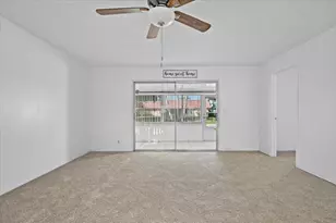 102 Amherst Ln, Greenacres, FL 33467 - Photo 15