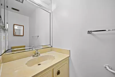 102 Amherst Lane, Greenacres, FL 33467 - Photo 9