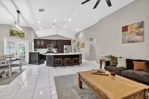 18743 Cape Sable Dr, Boca Raton, FL 33498 - Photo 7