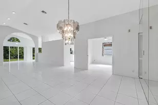 9758 Harbour Lake Cir, Boynton Beach, FL 33437 - Photo 11