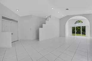 9758 Harbour Lake Cir, Boynton Beach, FL 33437 - Photo 7
