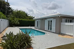 204 S Seacrest Cir, Delray Beach, FL 33444 - Photo 1